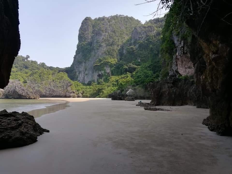 Cashew Nut Bungalow, Ko Mook Экстерьер фото