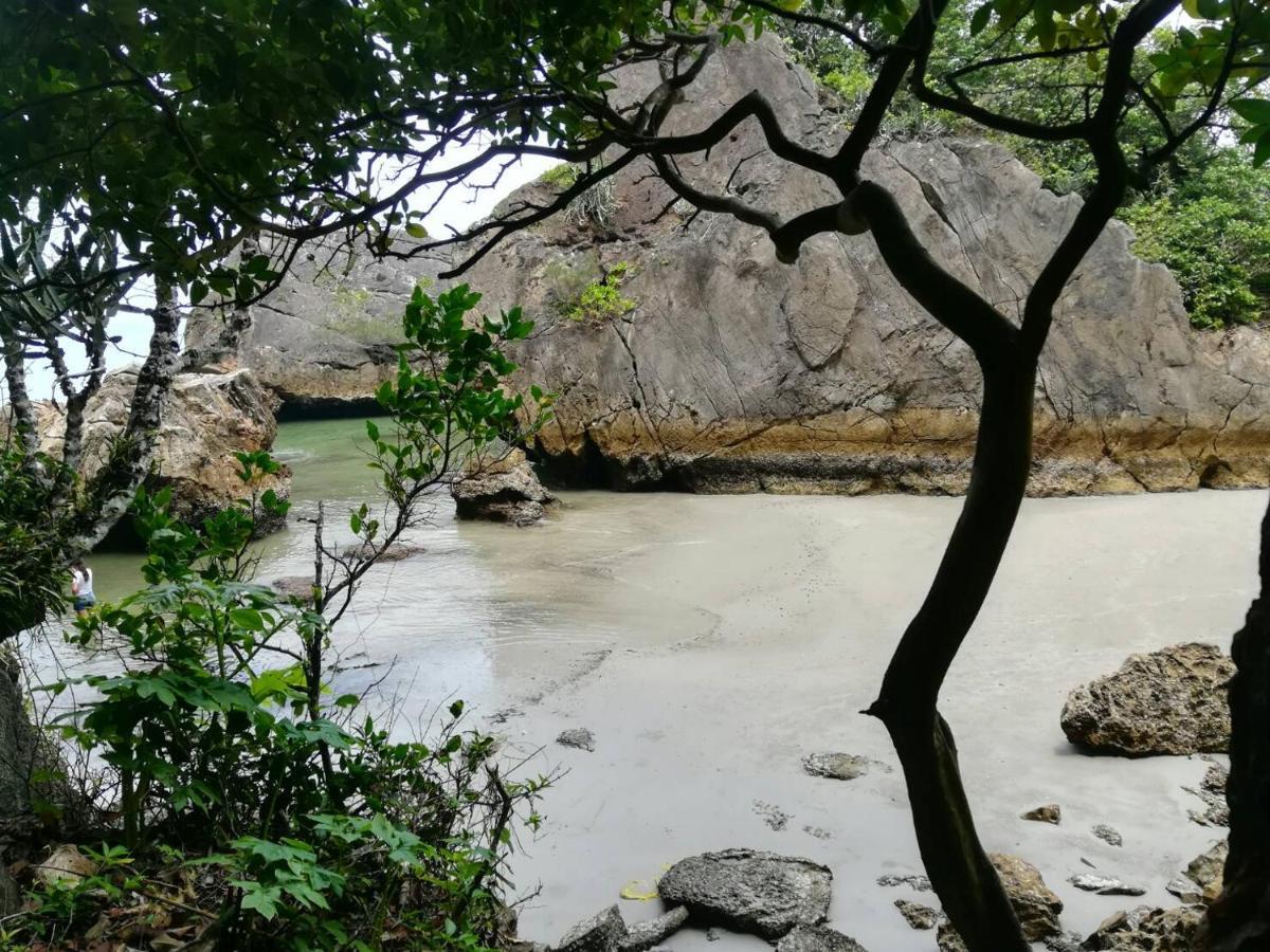 Cashew Nut Bungalow, Ko Mook Экстерьер фото